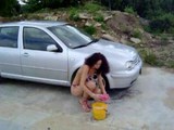 Andrea a její sexy mytí auta
